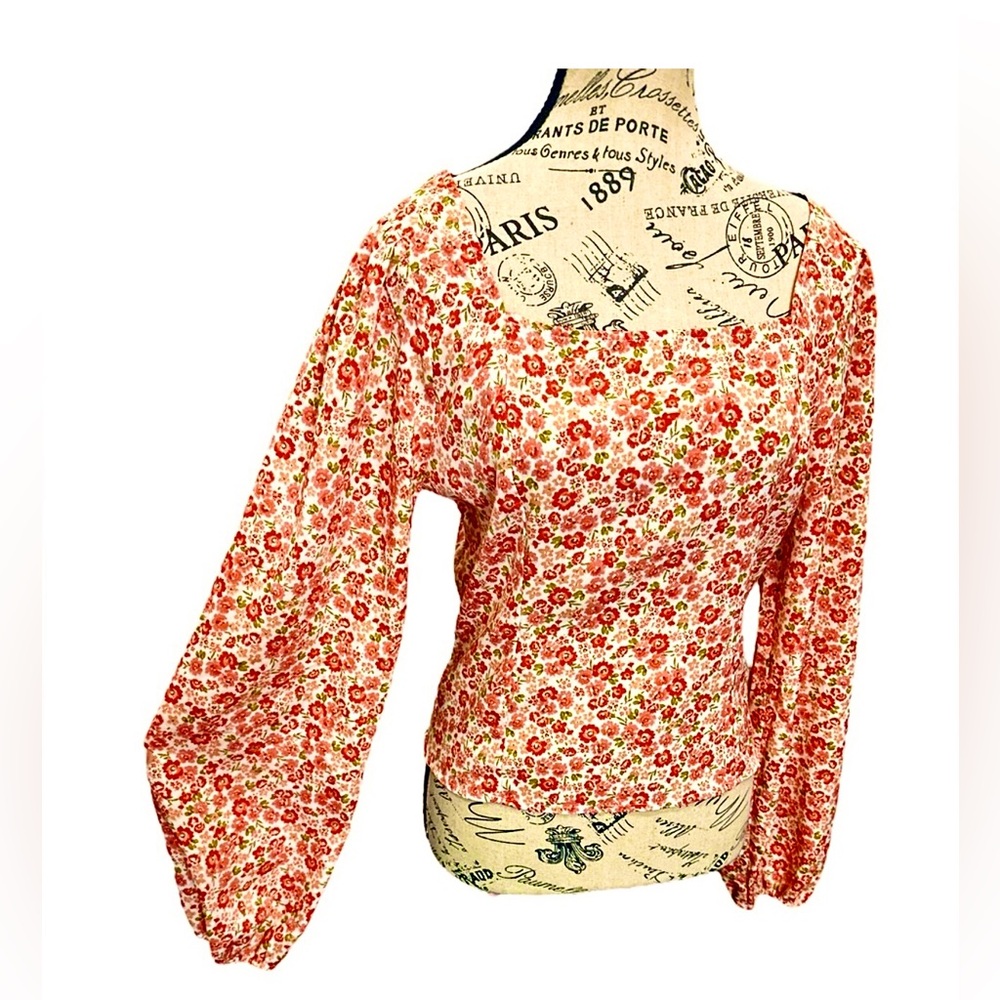 Lush Fremont NWT smocked blouse, peep hole back Floral-orange & pink on …